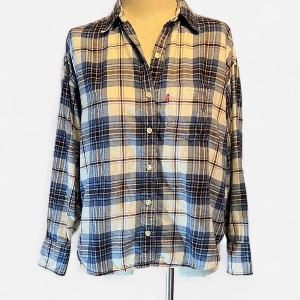 💙Levi's Cotton Flannel Navy & Cream Plaid Shirt